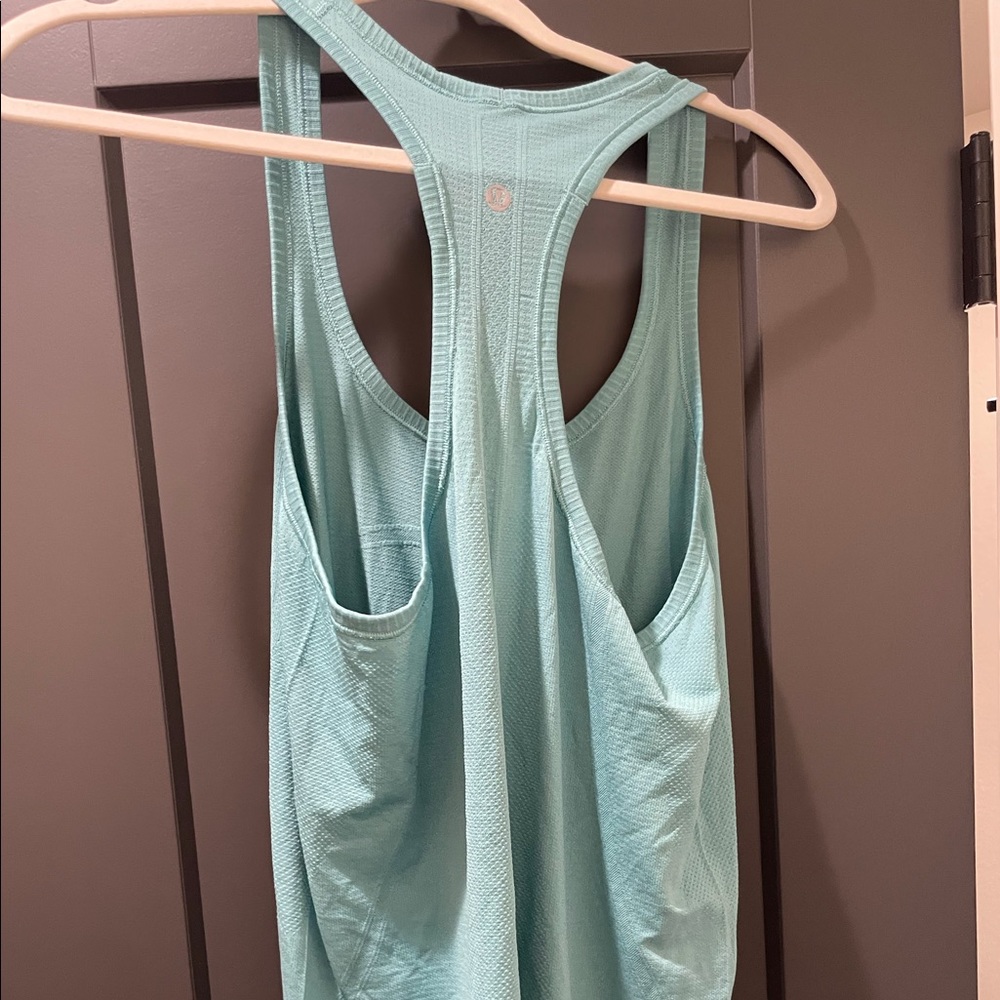Lululemon tank top size 6